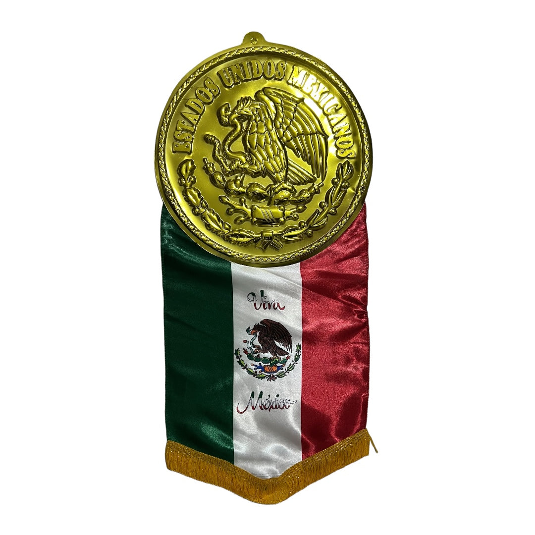 Escudo Con Bandera Mediano